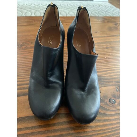 Gucci black Betty Booties with bamboo tassel - Picture 1 of 10